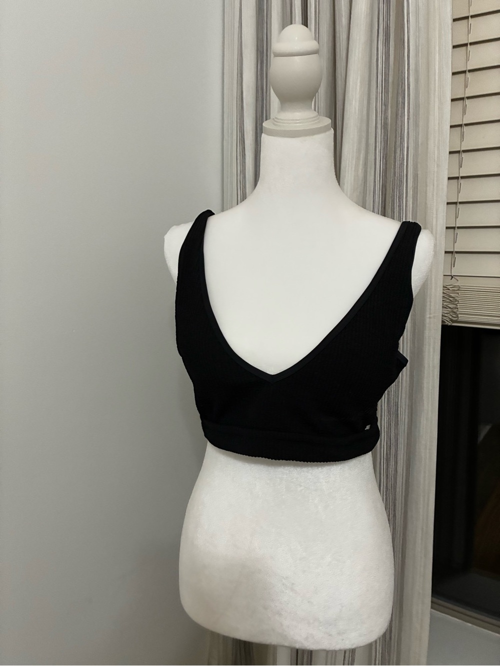 aerie Black V-Neck Ribbed Bikini Top - Women